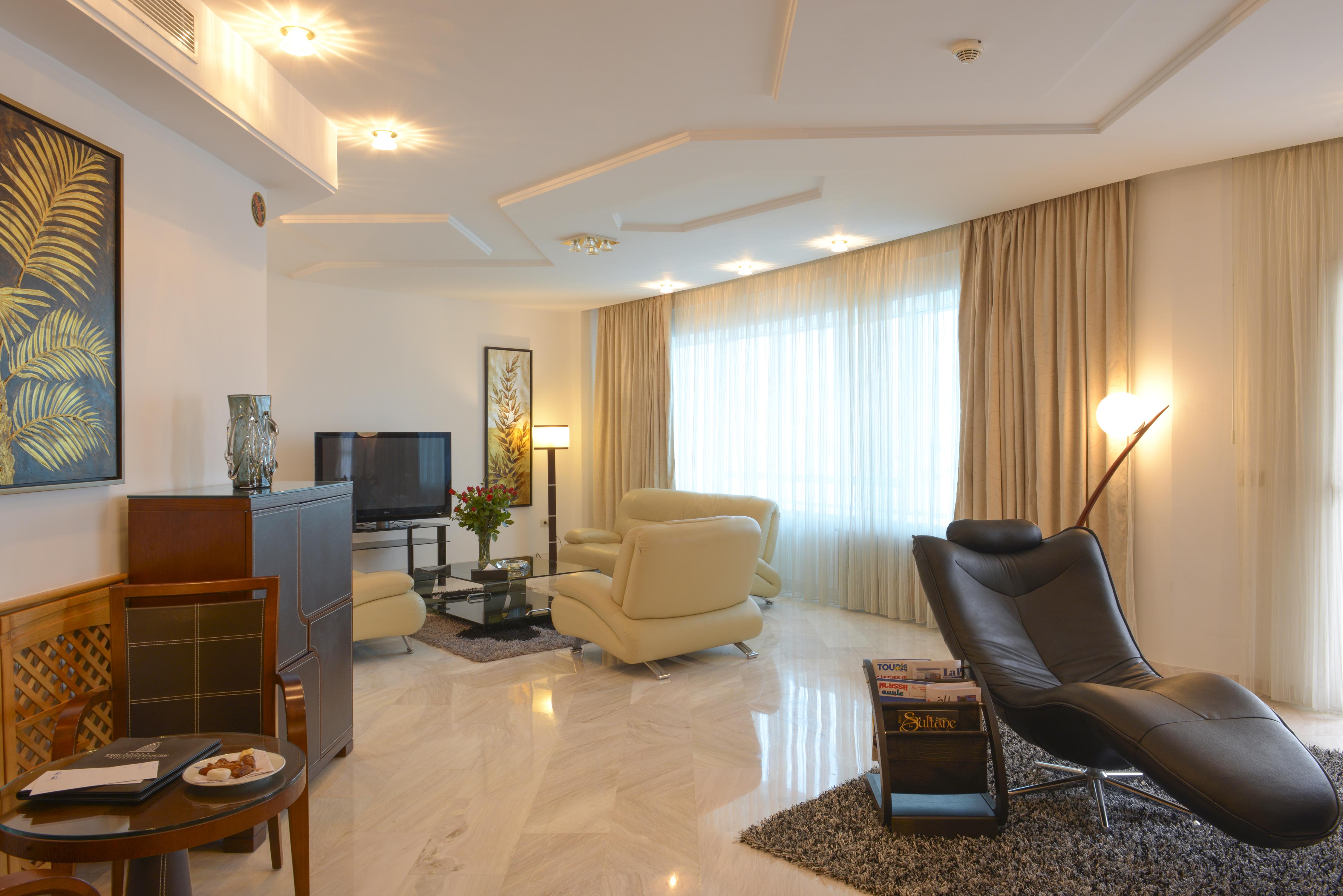 The Penthouse Suites Hotel Ariana Bagian luar foto