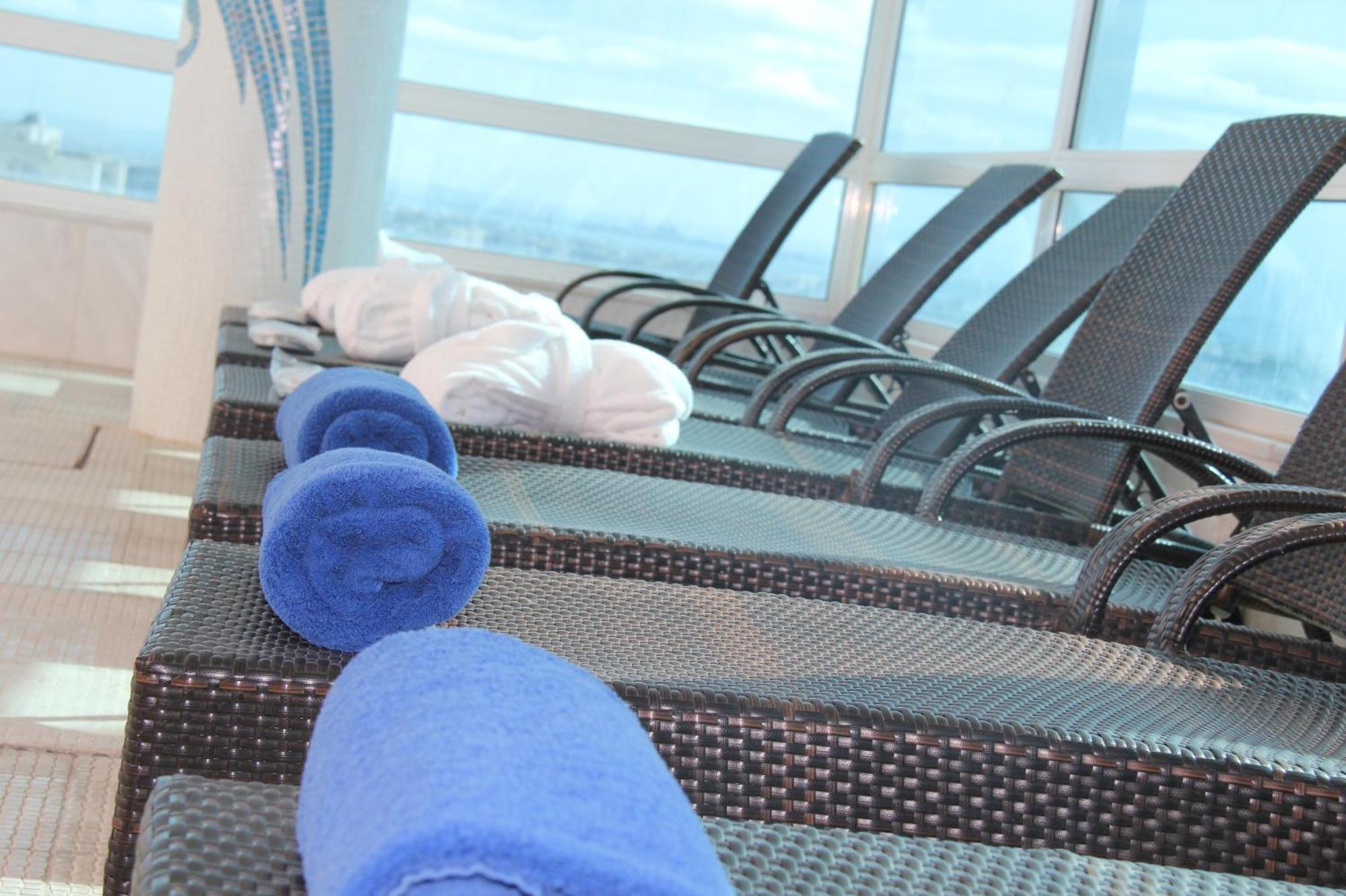 The Penthouse Suites Hotel Ariana Bagian luar foto