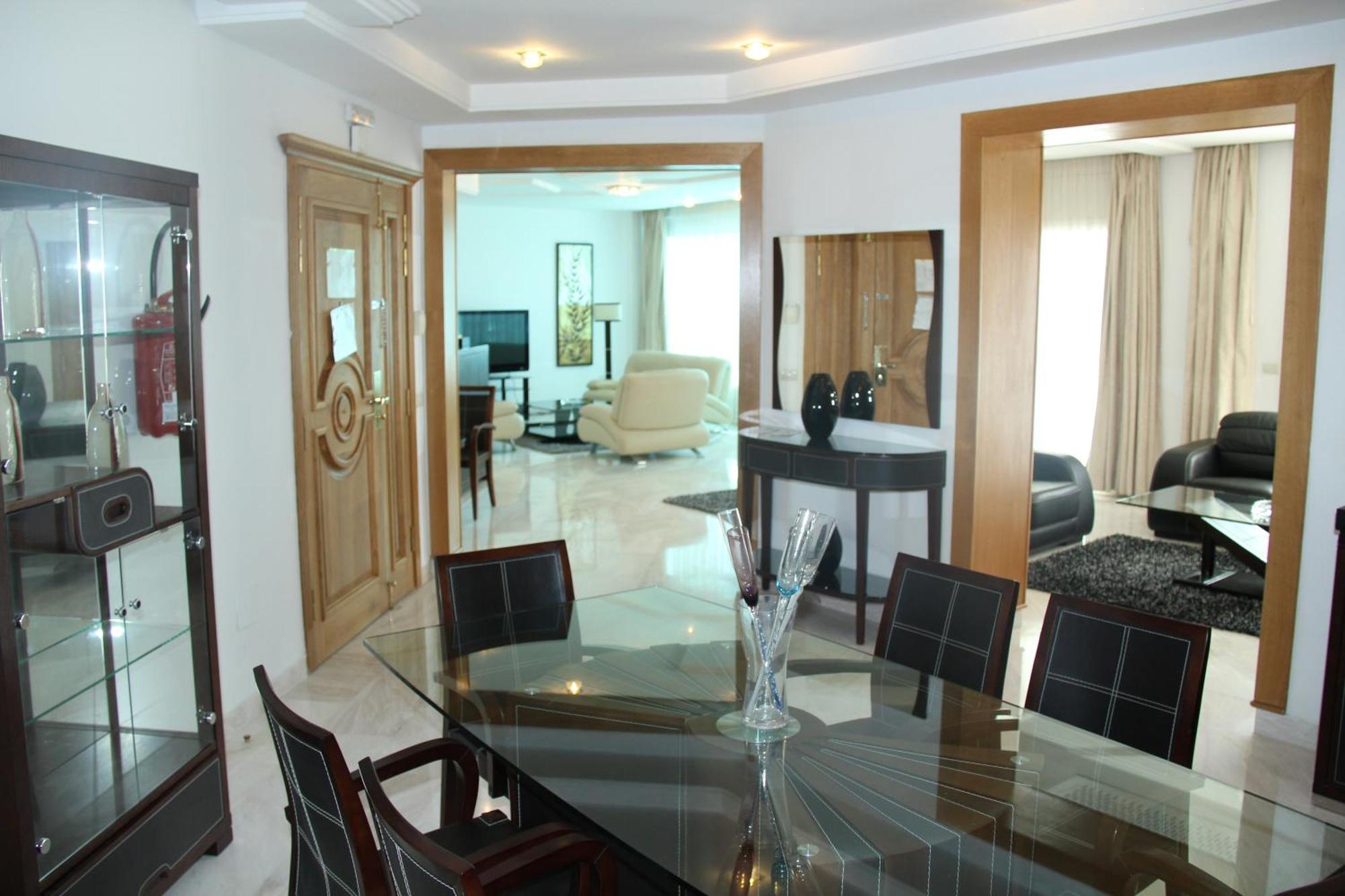 The Penthouse Suites Hotel Ariana Bagian luar foto