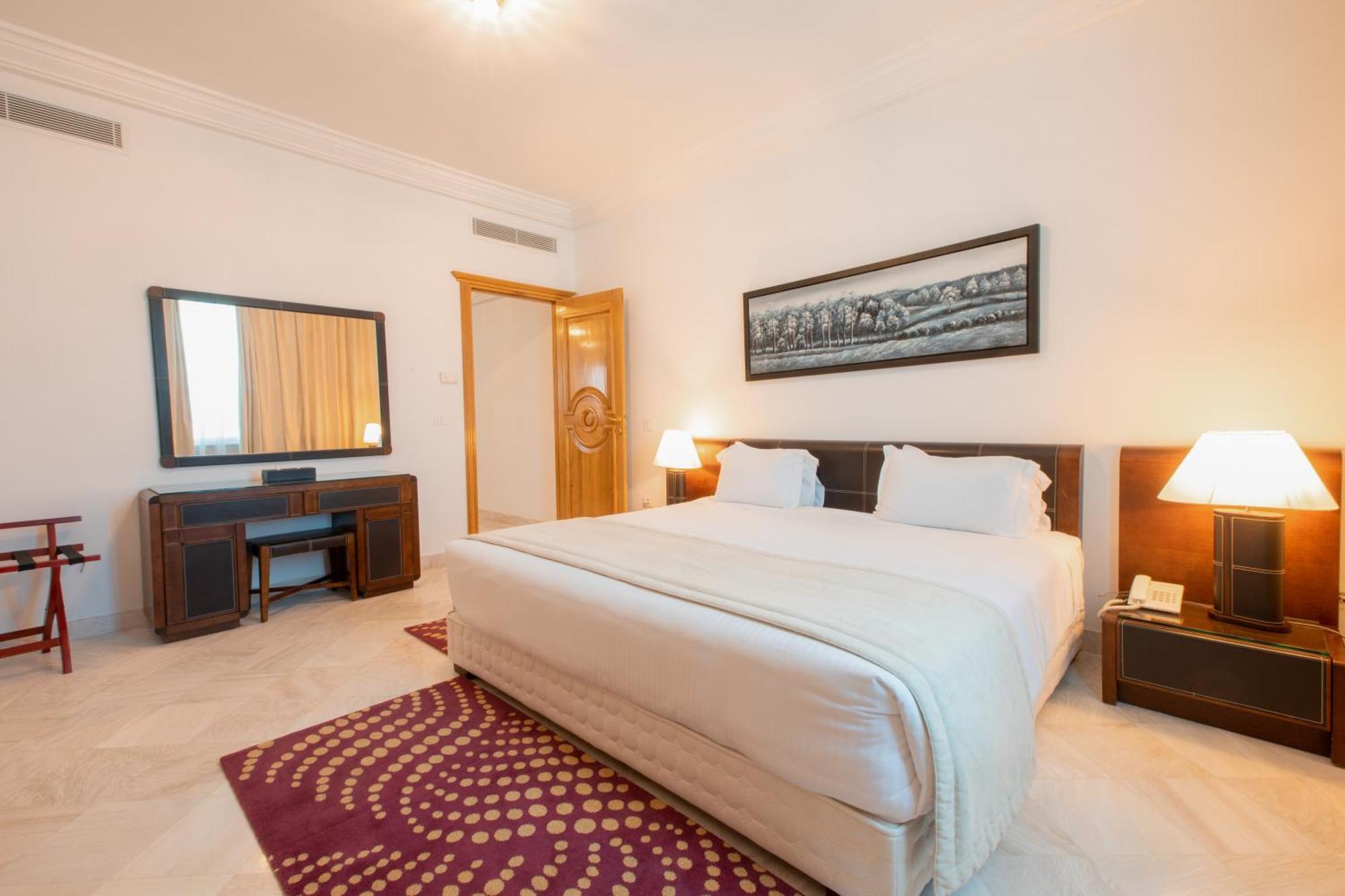 The Penthouse Suites Hotel Ariana Bagian luar foto