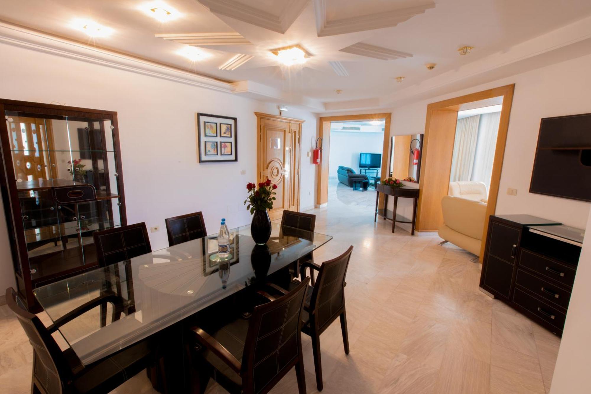 The Penthouse Suites Hotel Ariana Bagian luar foto